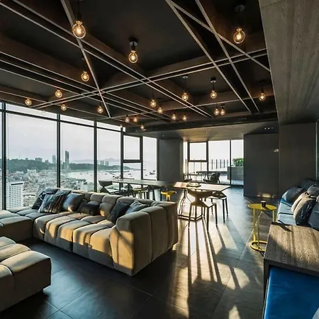 The Base Pattaya: Infinity Pool Apartment Near Walking Street Exterior photo